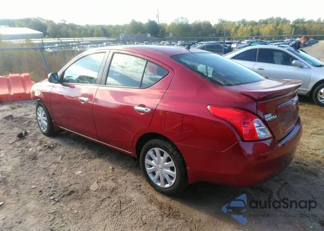 2013 Nissan Versa 1.6 Sv from USA, damaged, VIN 3N1CN7AP3DL857010